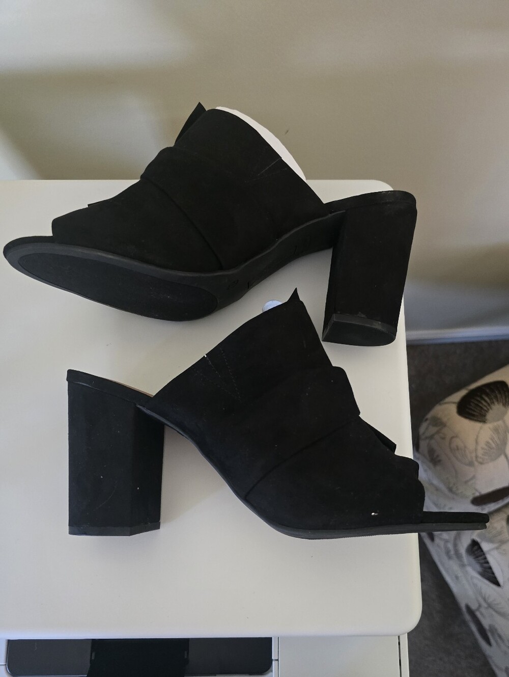 Christian Siriano Black Knot Slingback Heeled Sandals - Picture 7 of 8